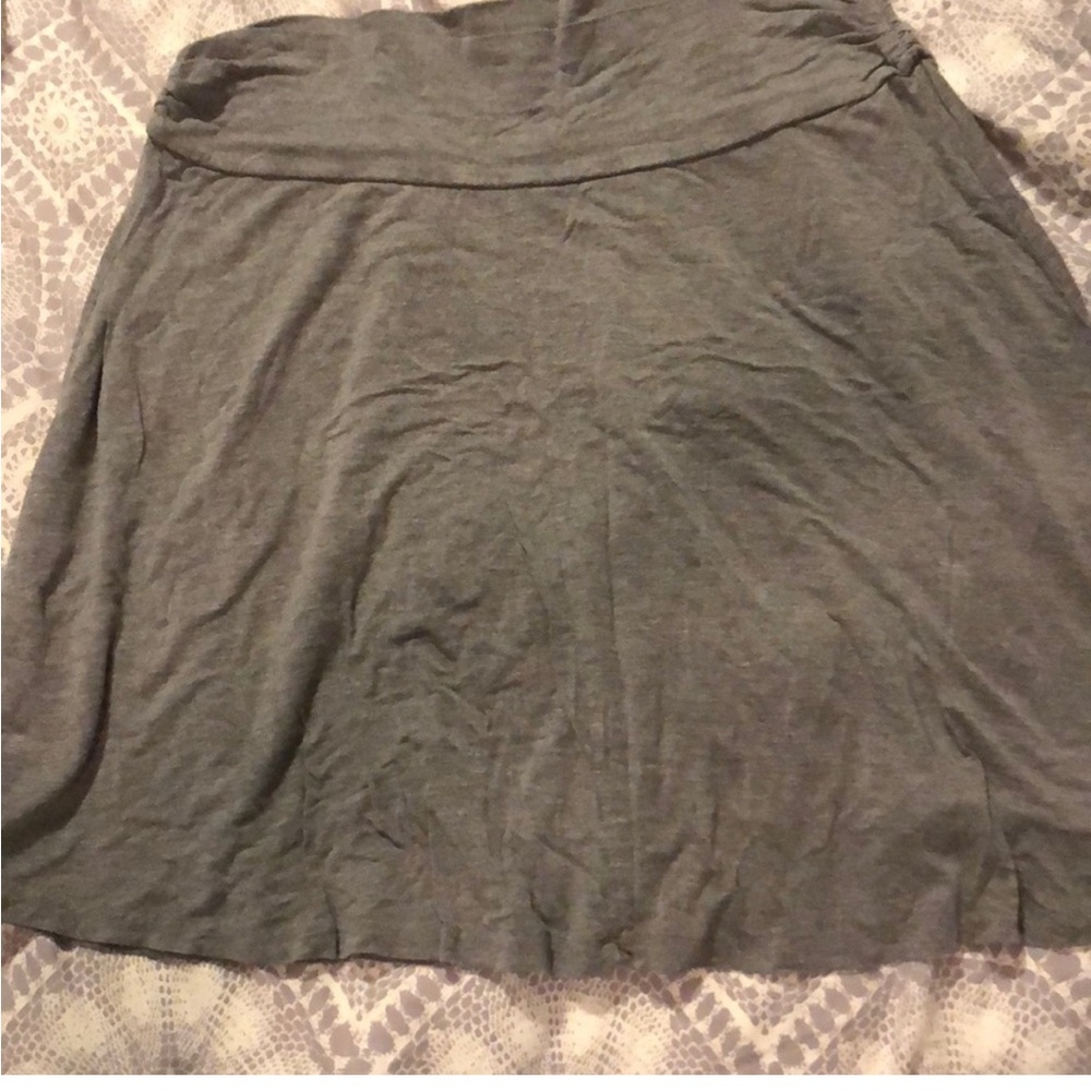 Grey skirt
